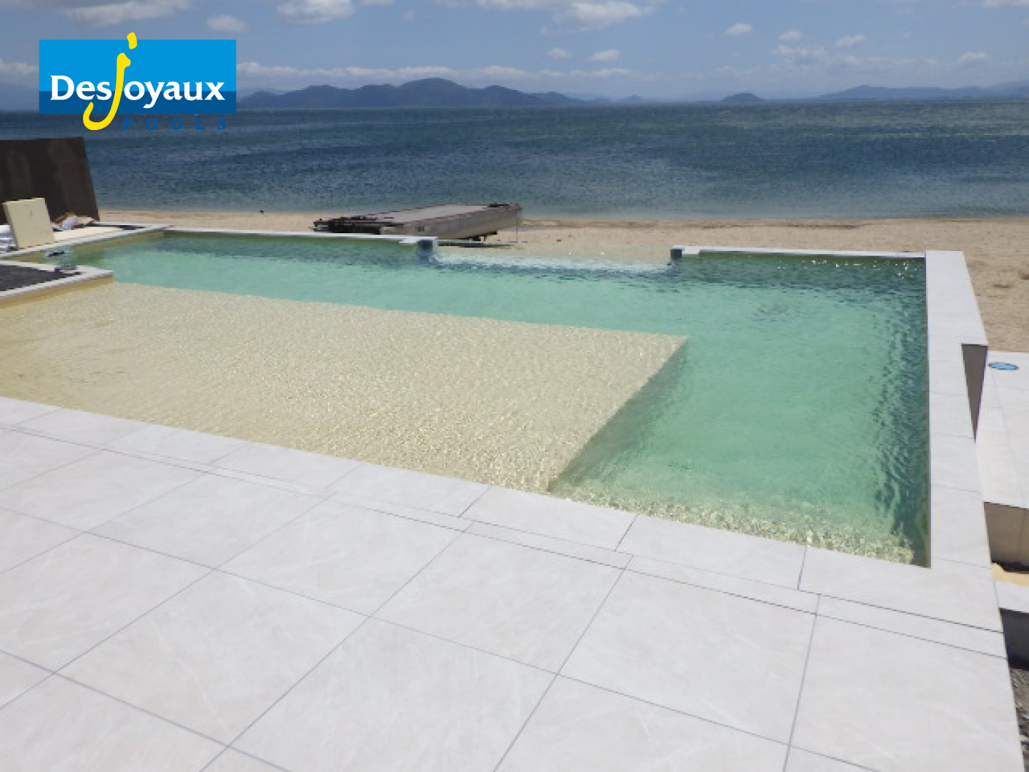 施工例 - 兵庫県でのプール施工なら「7pools」